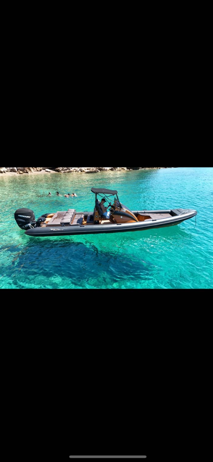 Escapade à Athènes : 4 heures de détente en bateau à moteur