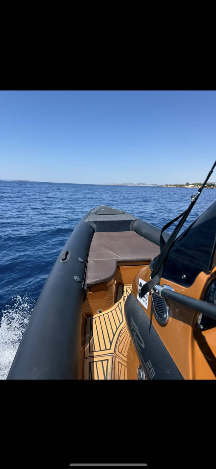 Escapade à Athènes : 4 heures de détente en bateau à moteur