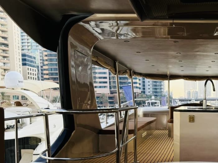 Un avant-goût de la grande vie : excursion d'une heure en yacht à Dubaï