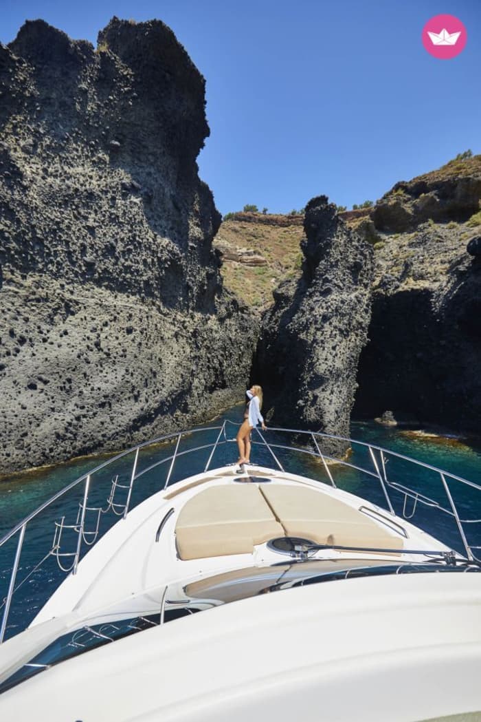 Santorini solnedgångskryssning – Privat kvällsflykt till sjöss