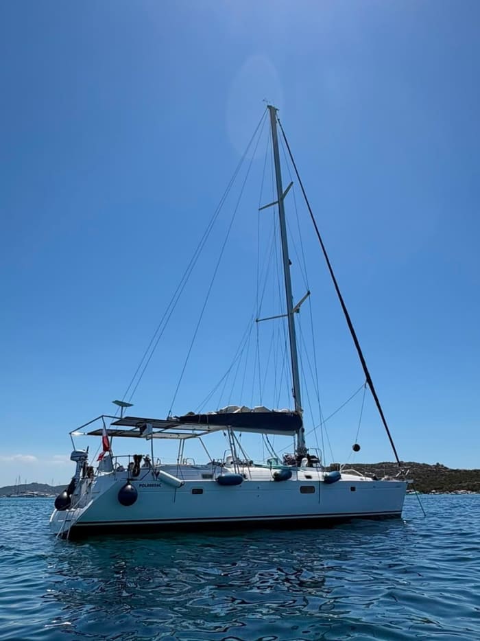 Discover Tavolara and dolphins tours up to 10 people