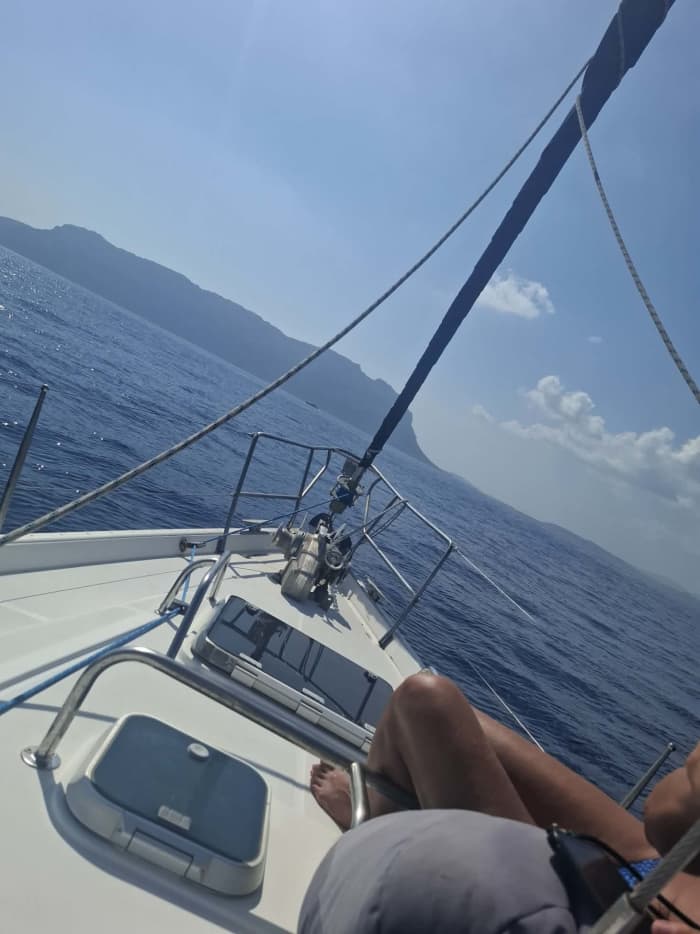 Discover Tavolara and dolphins tours up to 10 people