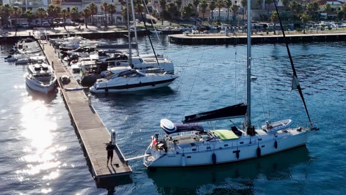 Discover Tavolara and dolphins tours