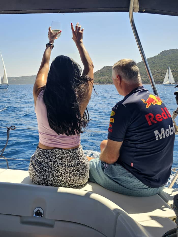 Discover Tavolara and dolphins tours