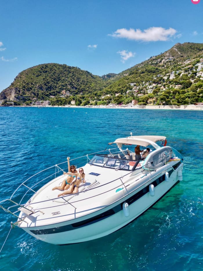 Ontdek Saint-Jean-Cap-Ferrat per privéjacht.