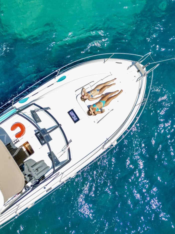 Ontdek Saint-Jean-Cap-Ferrat per privéjacht.