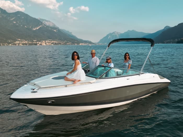 Exclusive excursion on Lake Como: style, comfort and beauty.