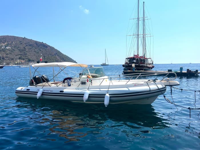 Una giornata  su un gommone 10 Mt.