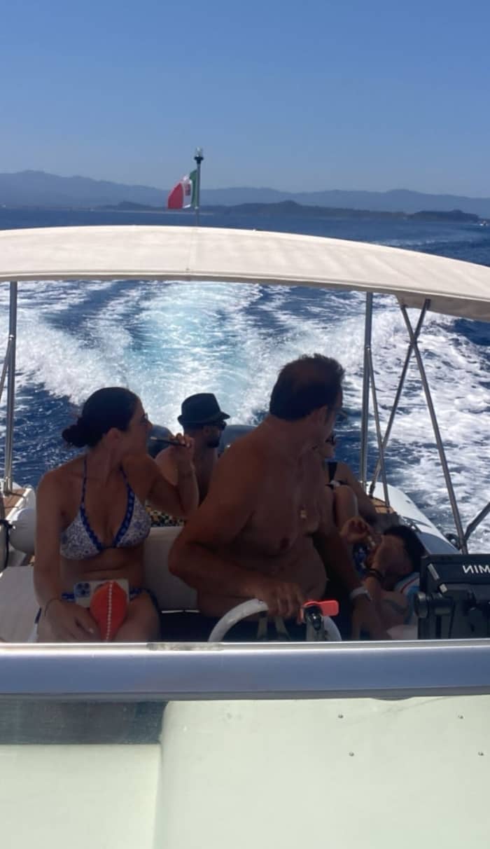 Una giornata  su un gommone 10 Mt.