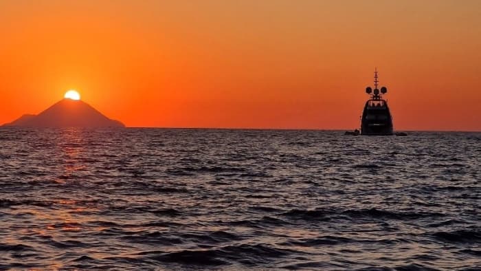 Una giornata  su un gommone 10 Mt.