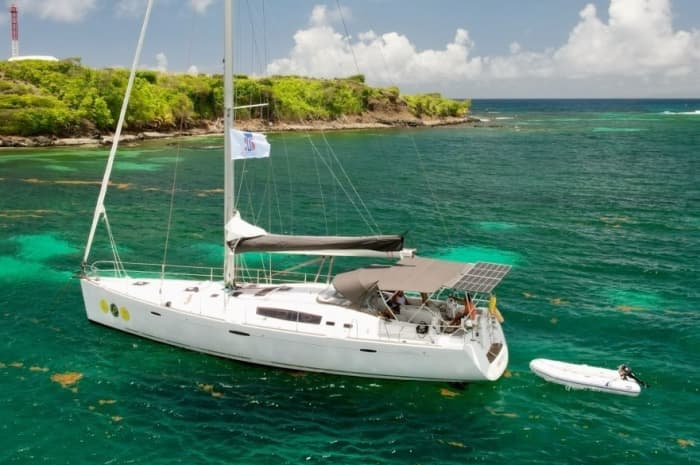 Make every moment count: A full day of sun around Le Marin on a sailboat