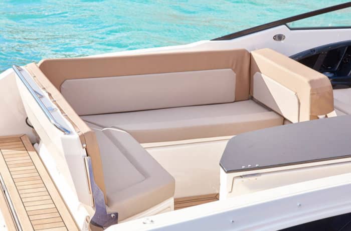 Boat rental in Hyères
Quicksilver - Day cruiser 7.55