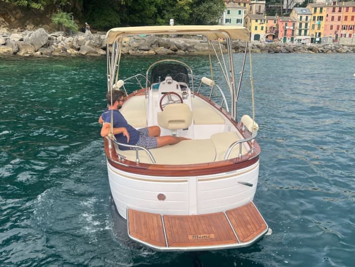 En dag att upptäcka Rapallo: Den sanna Dolce Vita på en motorbåt