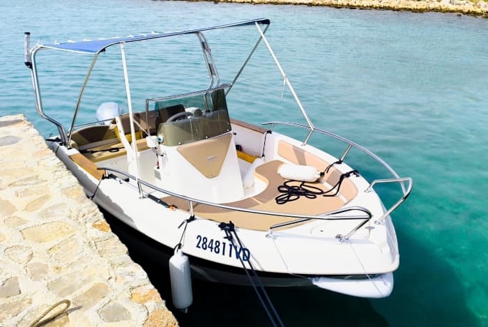 Un día en Šibenik en una lancha motora