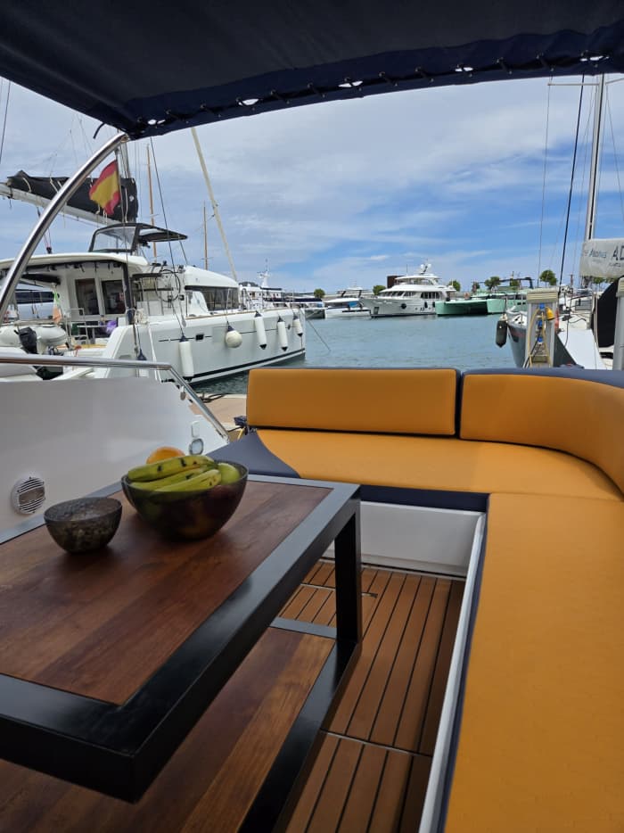 4h boat trip in Ibiza to enjoy the sun and the sea