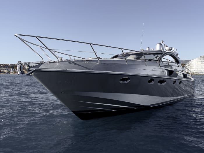 Le meilleur de Villeneuve-Loubet se découvre sur l'eau : une journée privée complète à bord d'un yacht à moteur