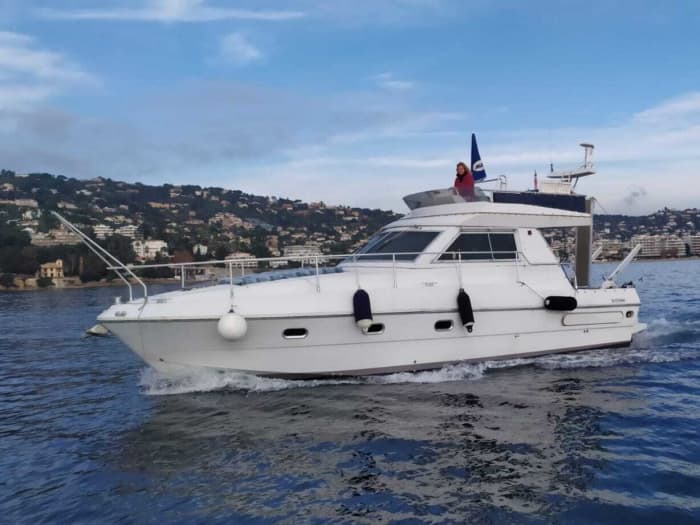Ontdek Cannes en de omliggende eilanden per boot voor een onvergetelijke ervaring.