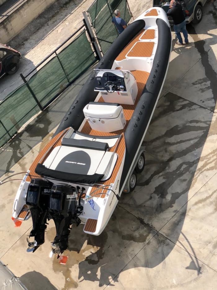 Your day in Nydri: Rent a motorboat for 9h of discovery