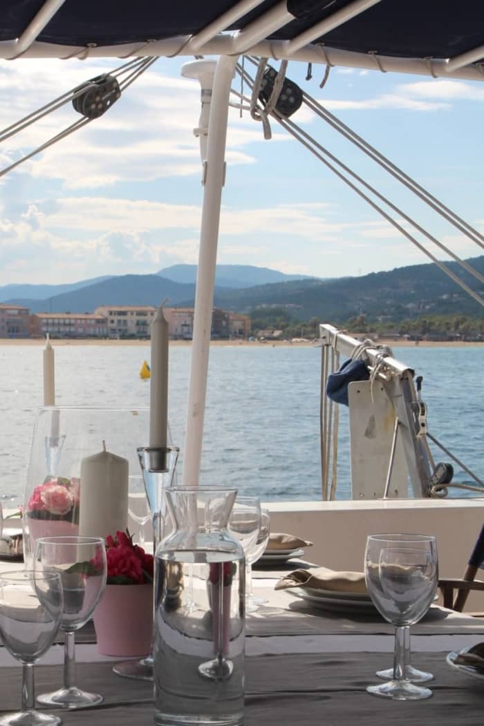 Direction Cap Taillat pour la journée à bord d'un maxi cata