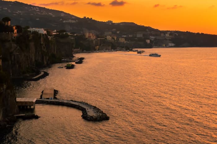 Sorrento Sunset in Style: Aboard a Luxury Yacht