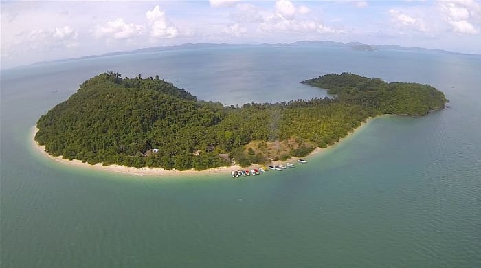Descubre la felicidad tropical: Escapada de medio día a Rang Yai y Khai (4 h)