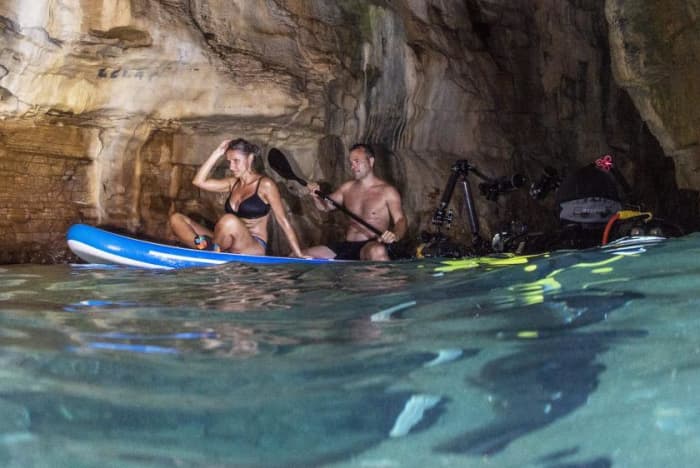 Disfruta de un viaje increíble en lancha motora en Pula.