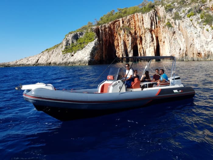 Sunset Thrill Ride – RIB Adventure w wieczornym świetle z Hvaru