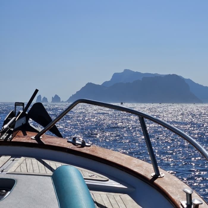 En dag i Piano di Sorrento på en motorbåt