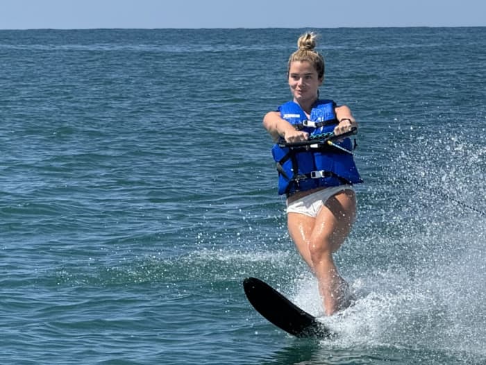 🚤4-hour private tour of Barcelona with a local skipper with optional activities🏄