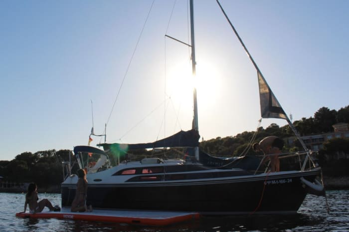 Tour: stranden, baaien, drijvende platforms, kajakken, peddelsurfen