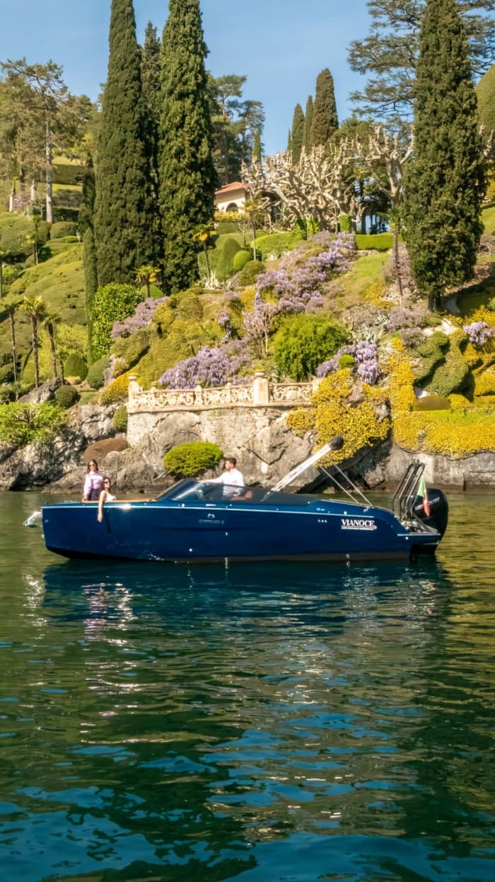 Your day on Lake Como: rent a motorboat for a full day of discovery