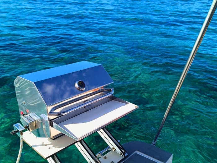 Papagayo Gourmet-Erlebnis: Luxuriöse private Yacht-Tour mit Gourmet-BBQ zu den Stränden von Papagayo