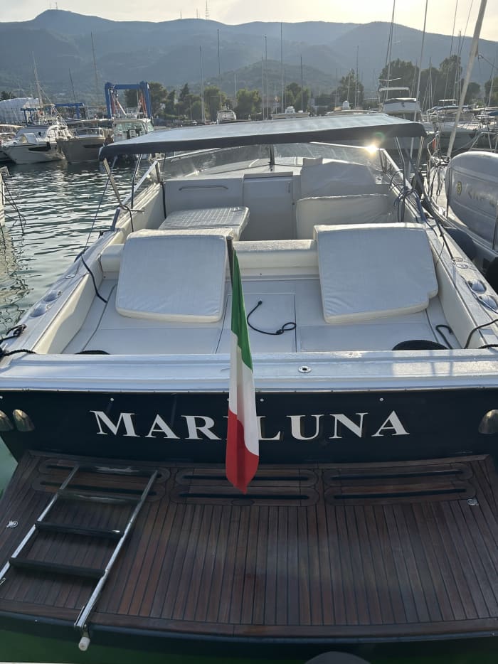 A day exploring the Argentario archipelago in pure relaxation on a beautiful boat.