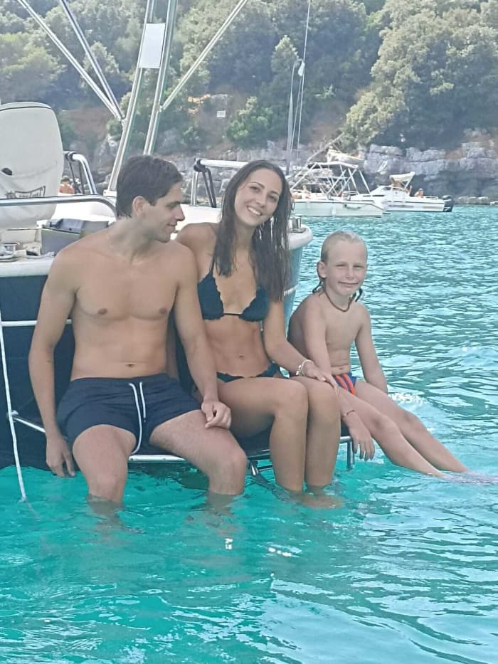 Verken La Spezia in een halve dag: huur een motorboot voor 4 uur.