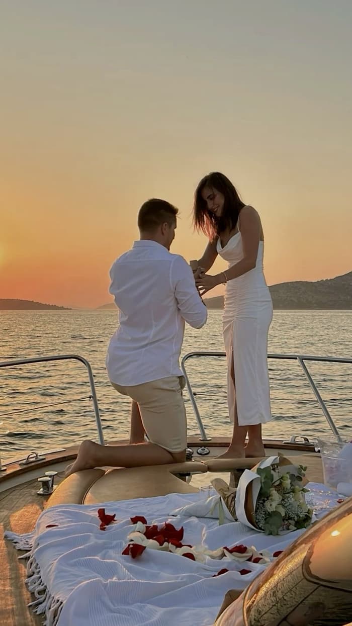 Heiratsantrag bei Sonnenuntergang