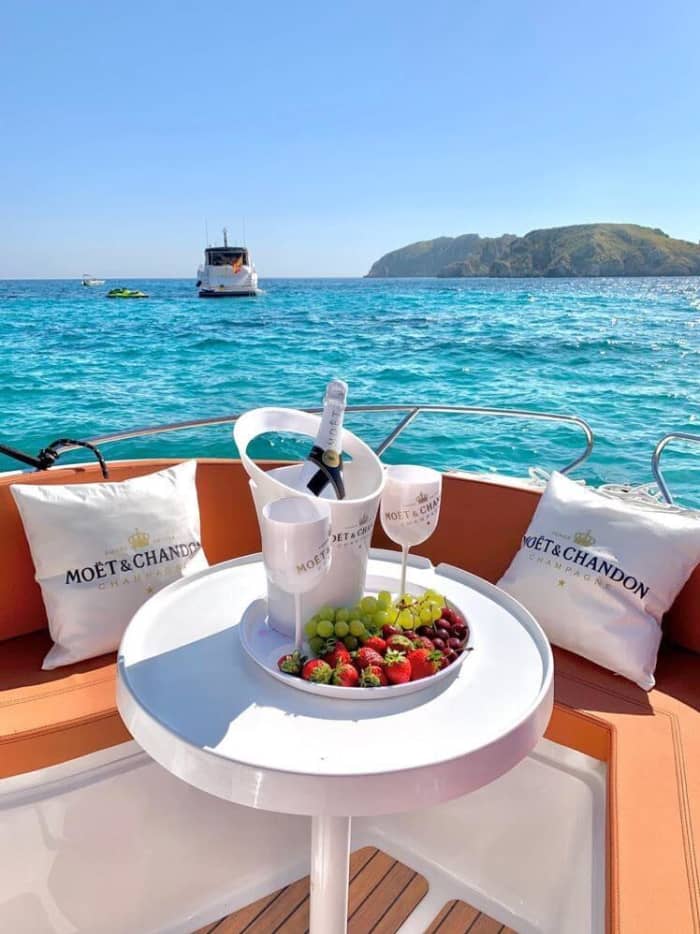 What Happens During this4-Hour Bachelorette Party Stays in the Mediterranean