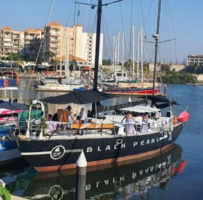 Het beste van Mazatlán beleef je vanaf het water: een privé-dagtocht op een zeilboot