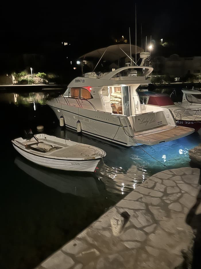 Excursion privée en bateau à moteur autour de Supetar
