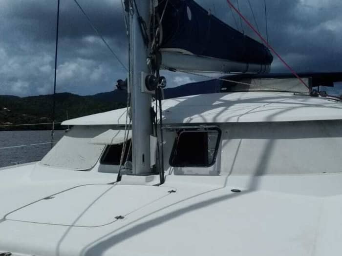 O ritmo de Les Trois-Îlets: momentos inesquecíveis em um catamarã