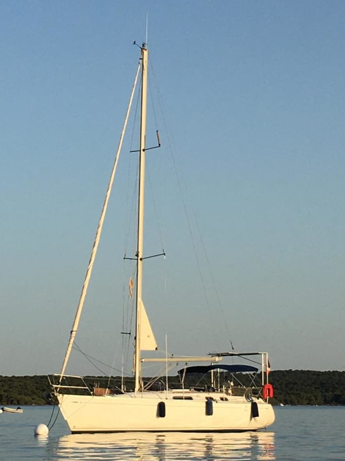 Enjoy a day at sea in Port-Vendres on a sailboat