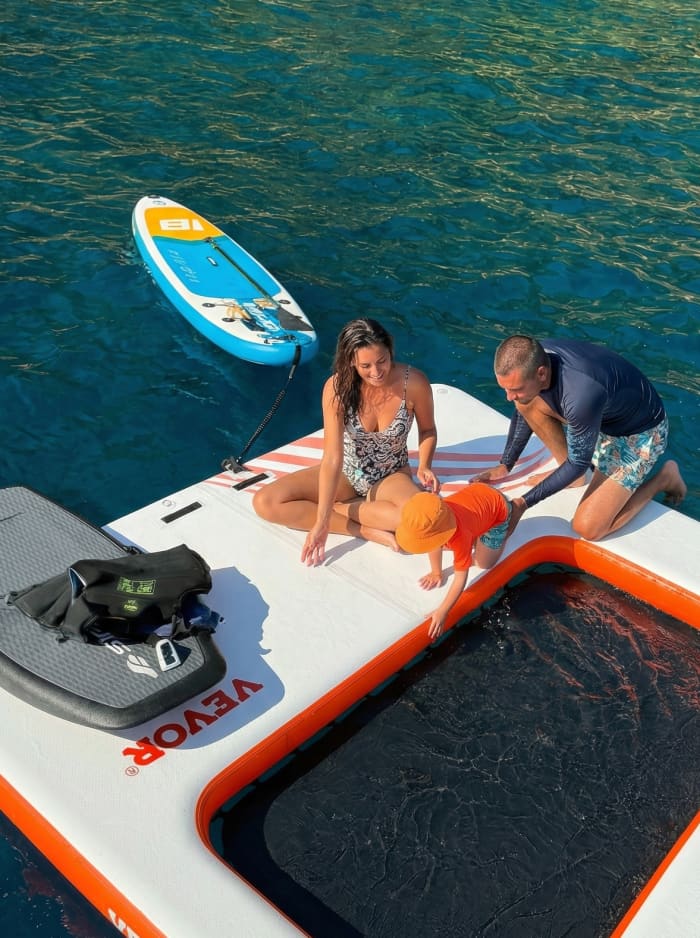 Luxusyacht, Stand-Up-Paddling, Schnorcheln an der Costa Brava