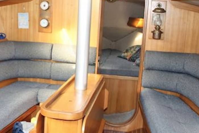 Full-day sailing trip in Marseille on a sailboat