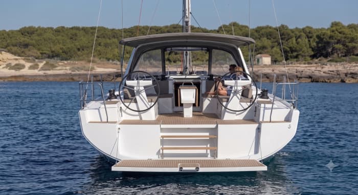 Full Day Sailing Charter , Discover Martinique aboard a Sailboat