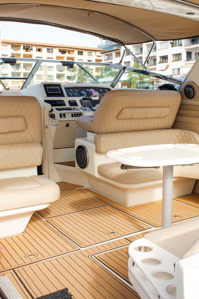 Njut av en heldag på en motorbåt i Puerto Vallarta