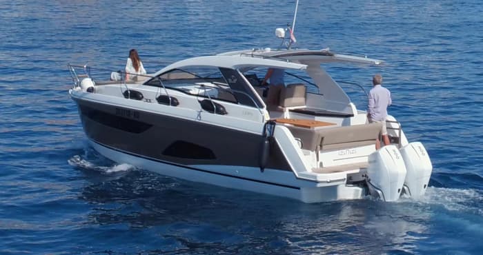 Discover Korčula’s Stunning Shores – A Memorable Day on a Fast & Comfortable Motorboat
