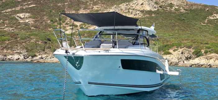Segeldag: Saint-Tropez, dess exceptionella kustlinje och ikoniska stränder.