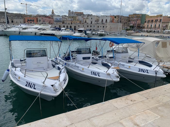 Bisceglie by boat with a sunset aperitif and a swim stop