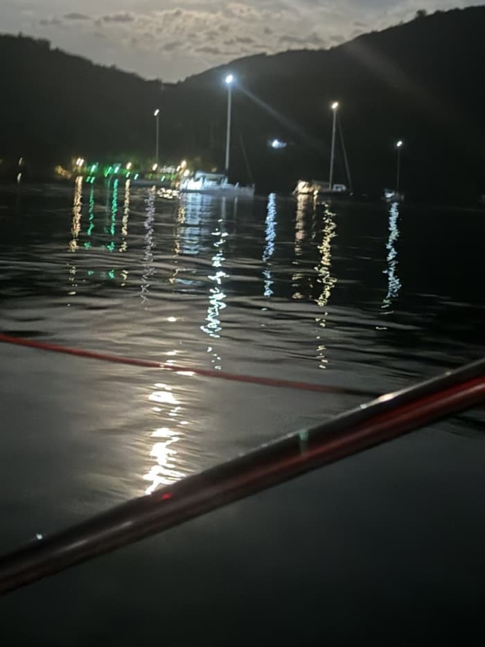 Une journée magique à Ubatuba à bord d'un voilier