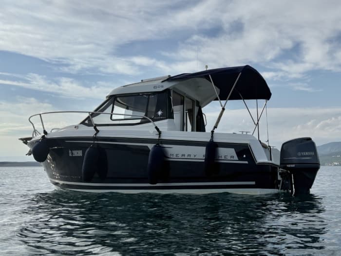 Spend your day on the east coast of Krk Island: rent a motorboat and enjoy a full day of exploration