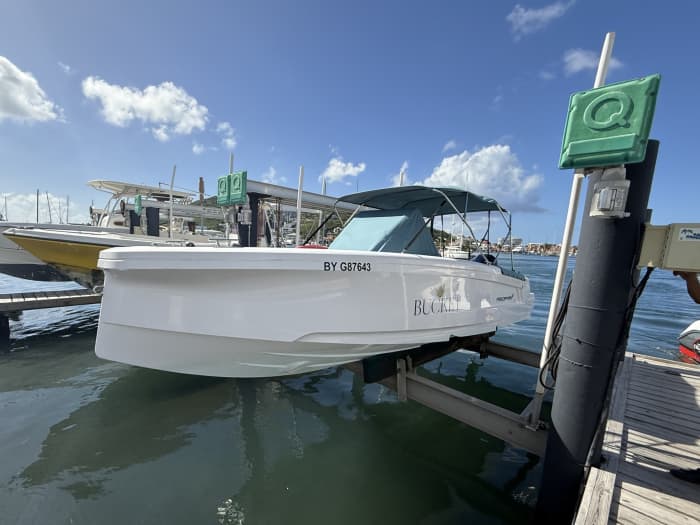 Ein zauberhafter Tag in Saint-Barthélemy auf einem Motorboot